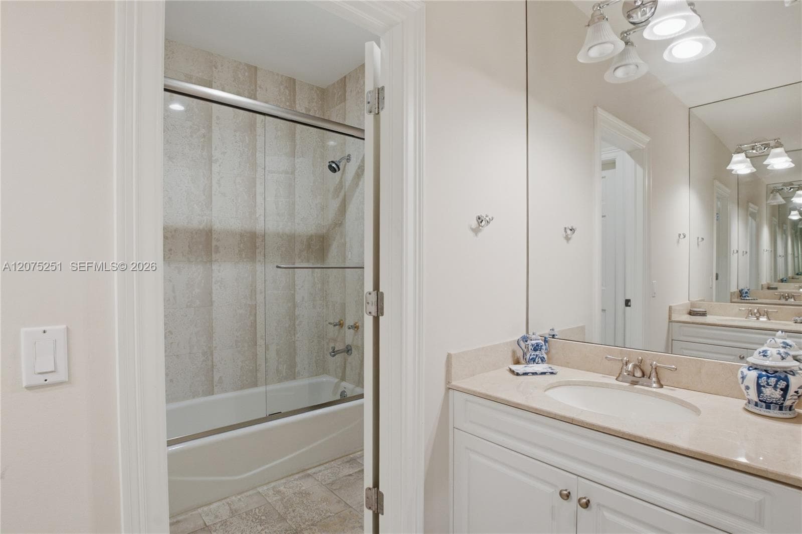 13626 Deering Bay Dr photo 29