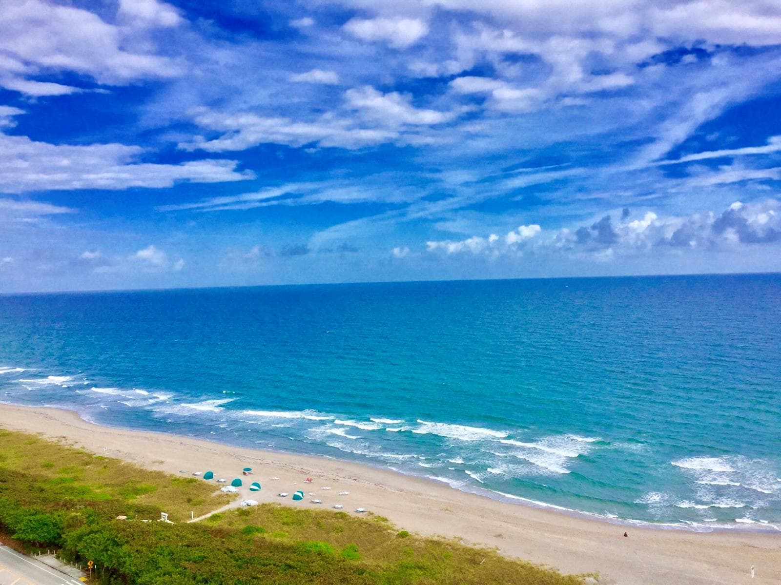 840 FT ATTENDED PRIVATE BEACHES