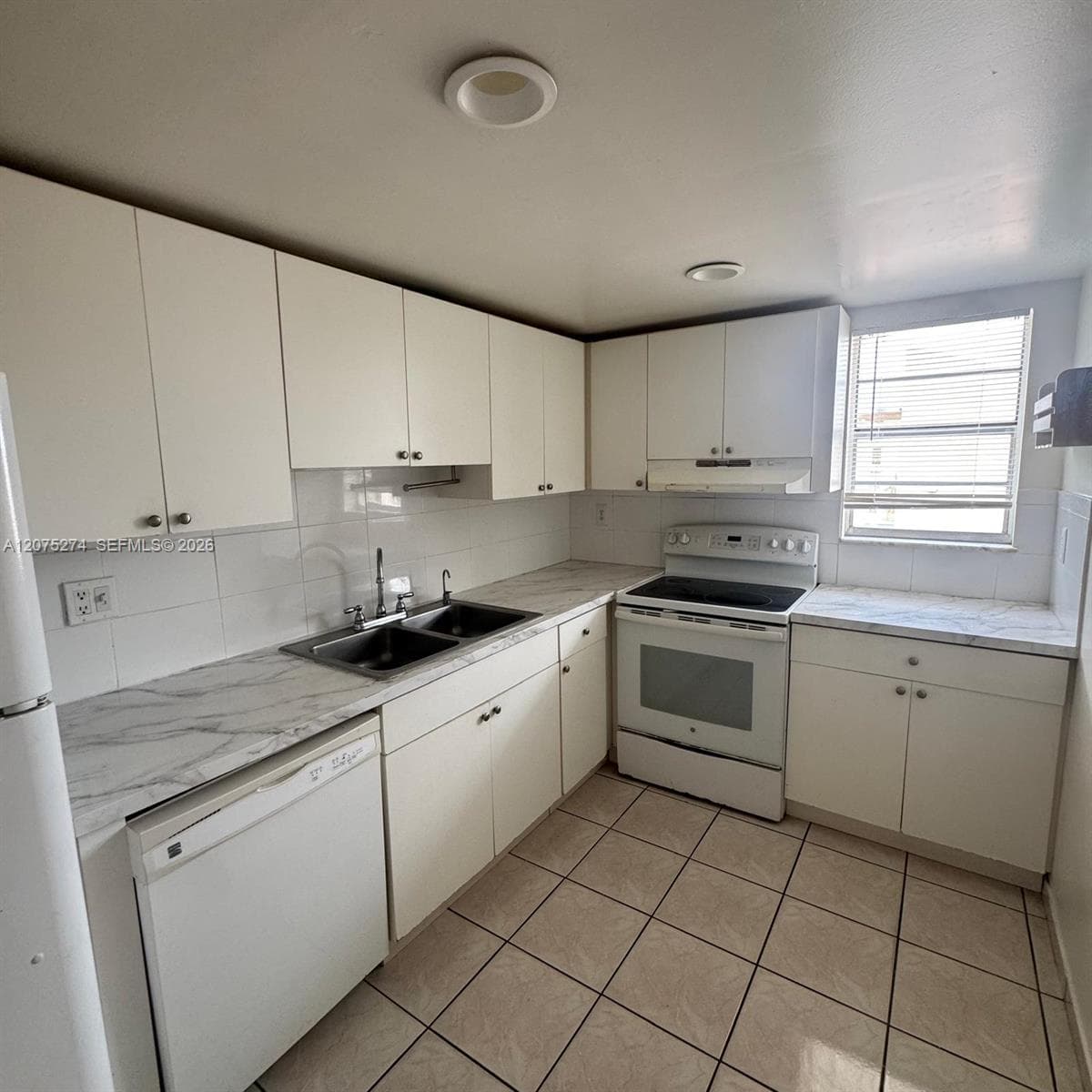 FERNWOODS CONDO NO 2 BLDG · #309 in Miami - Photo 3