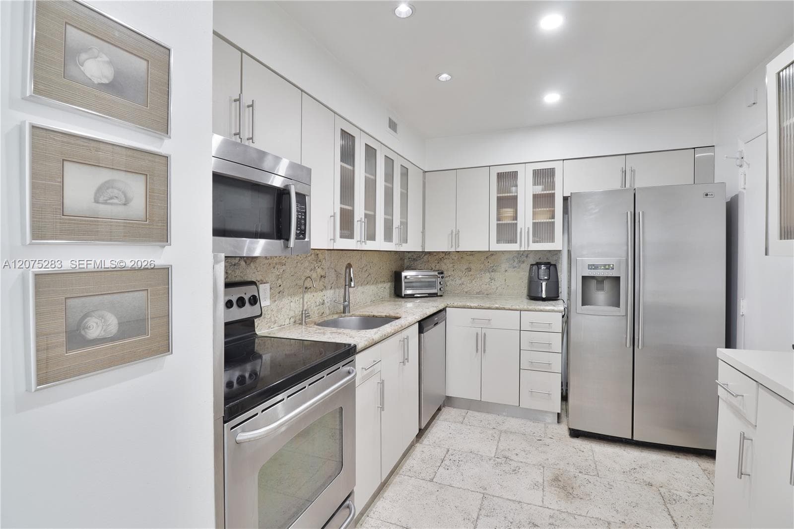 AQUASOL CONDO · #TE in Miami Beach - Photo 3