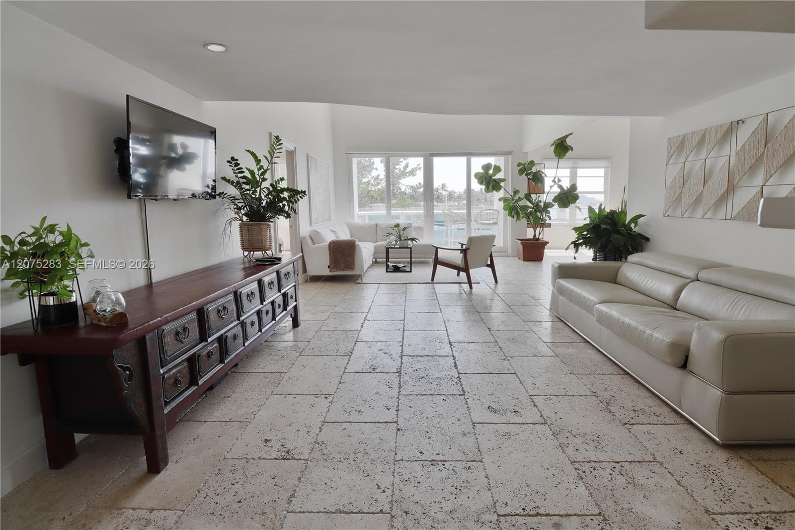 AQUASOL CONDO · #TE in Miami Beach - Photo 4