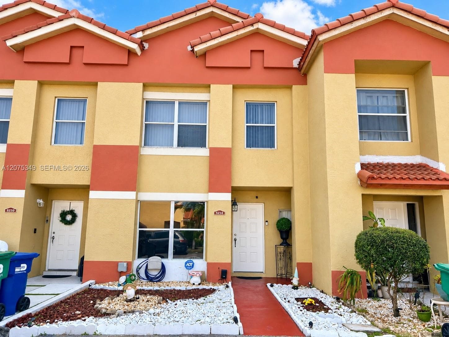 5214 NW 190th St photo 1