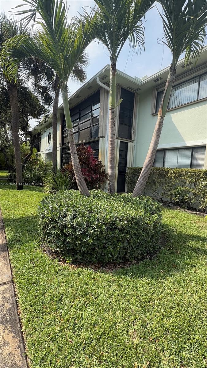 CARMEL AT CALIFORNIA · #202 in Miami - Photo 2