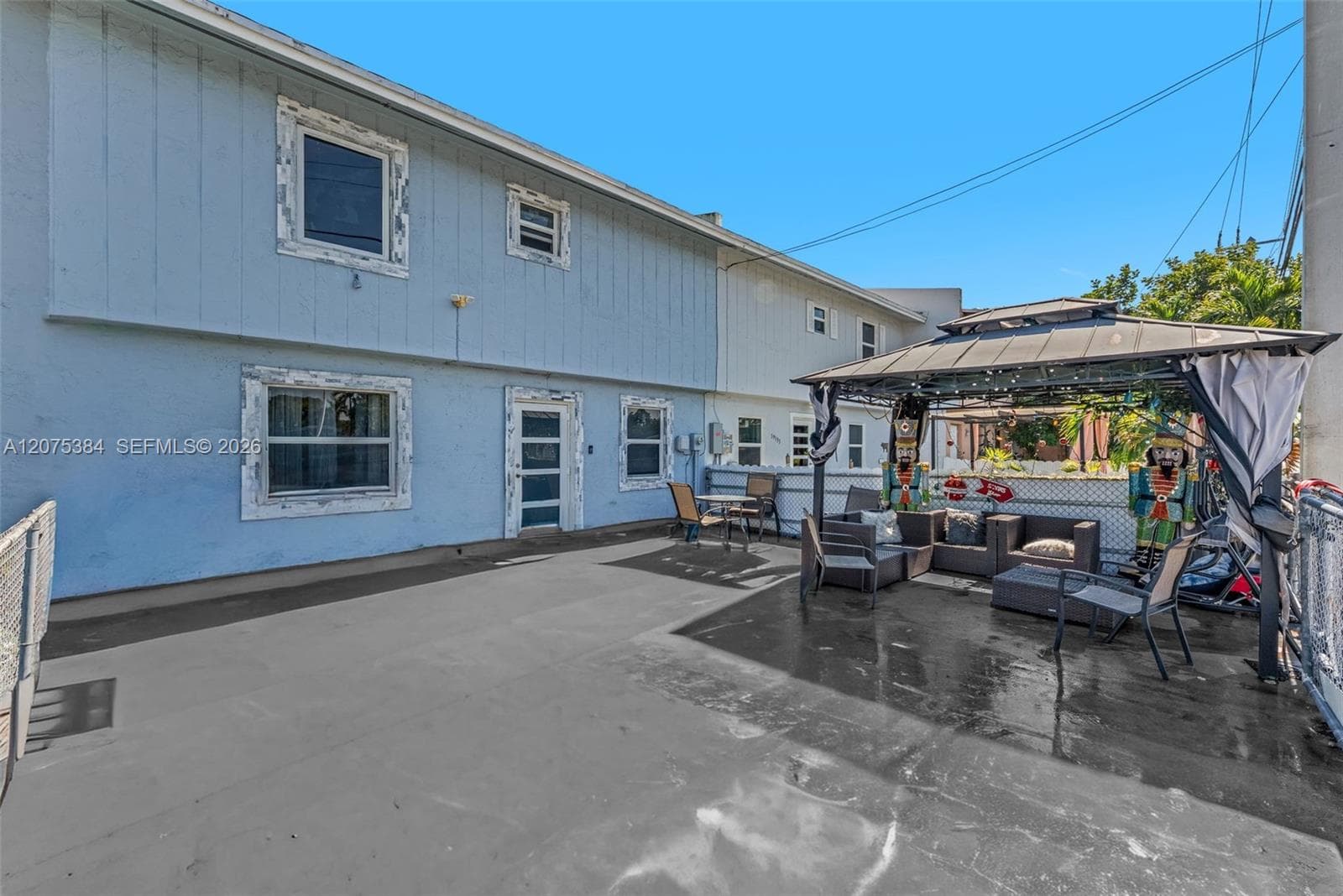 19137 NW 47th Ave photo 3