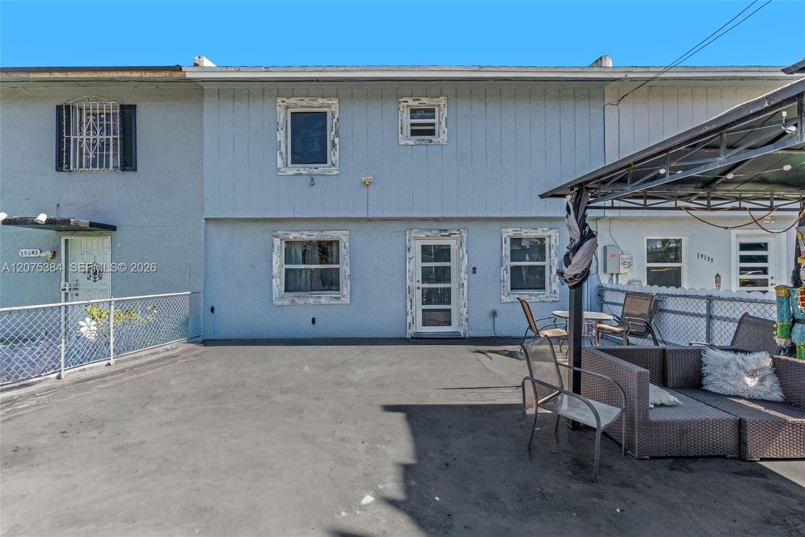19137 NW 47th Ave photo 4