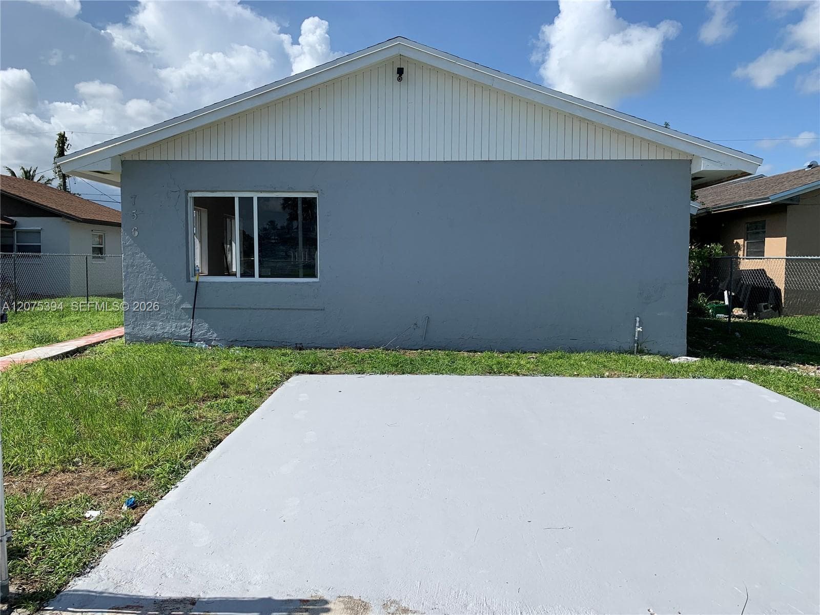 756 NW 5 St photo 2