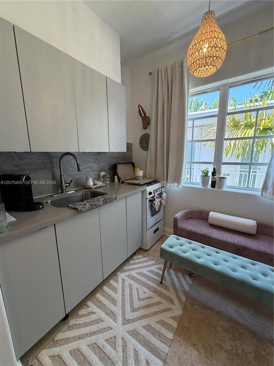 THE ARMSTRONG CONDO · #7 in Miami Beach - Photo 7