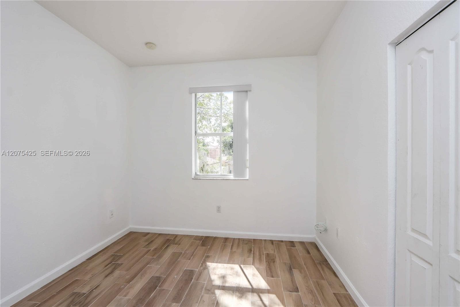 Bright and cozy additional bedroom space