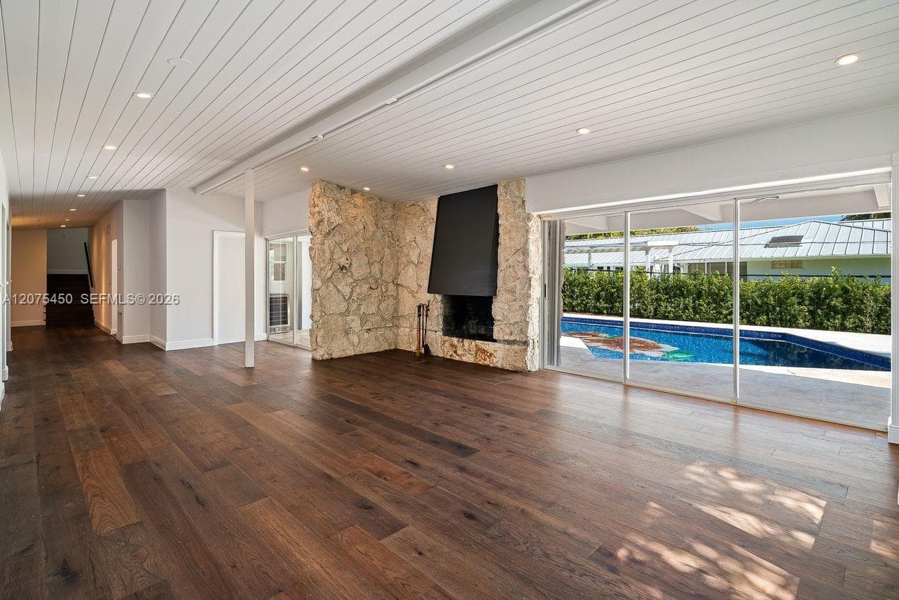 669 S Mashta Dr photo 13