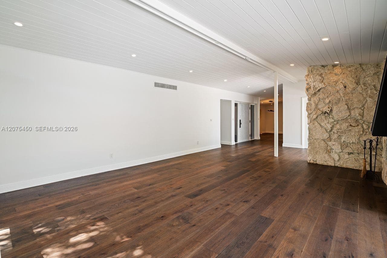 669 S Mashta Dr photo 14