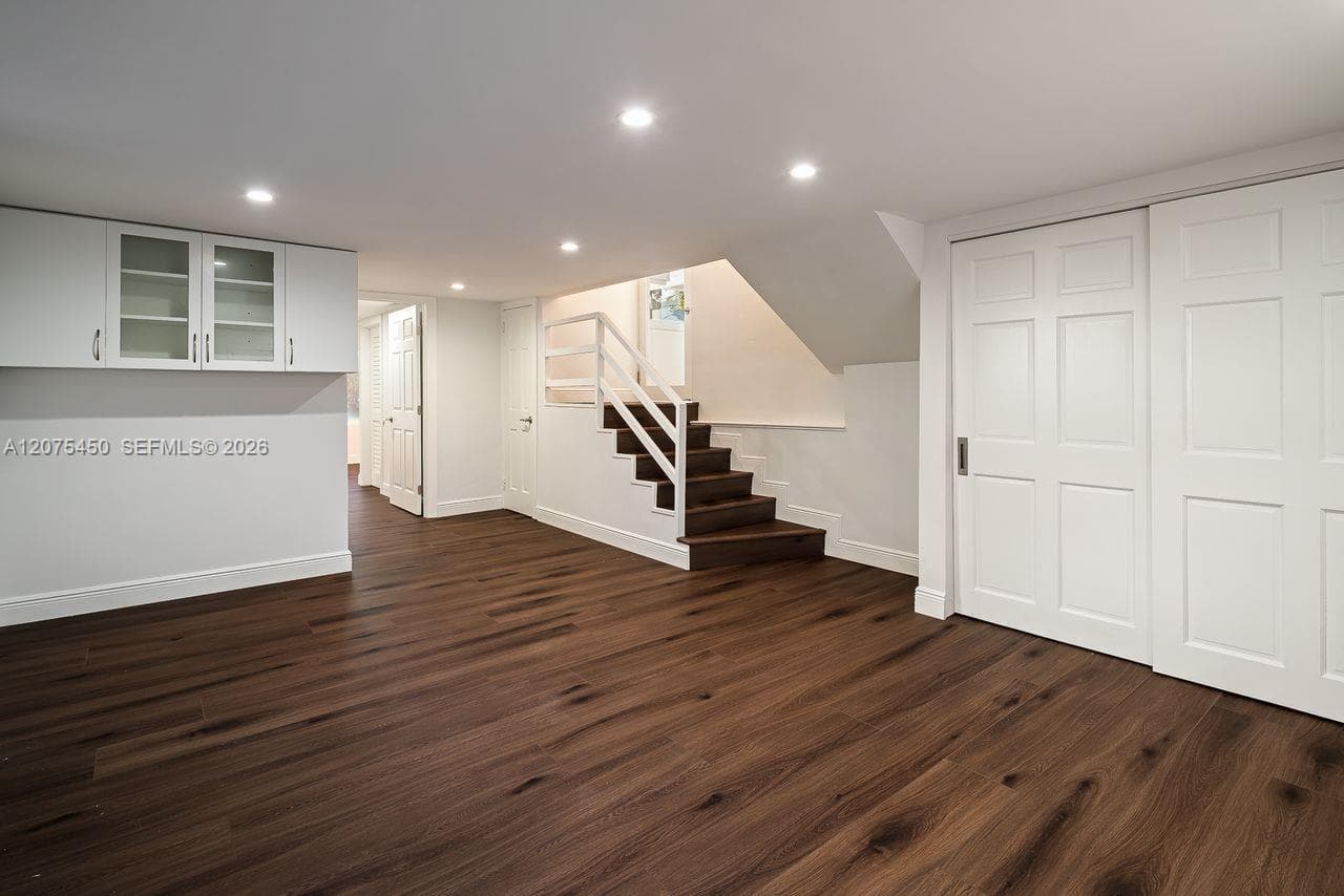 669 S Mashta Dr photo 29