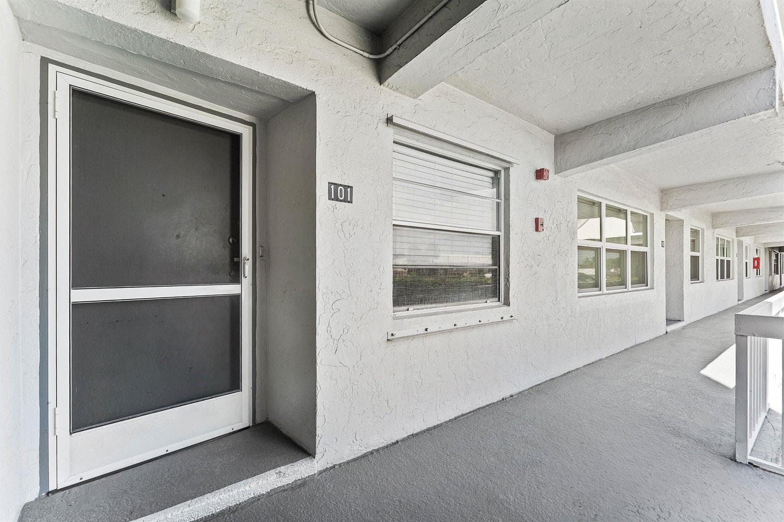19 002-155YachtClubDrive-101-NorthPalmBe