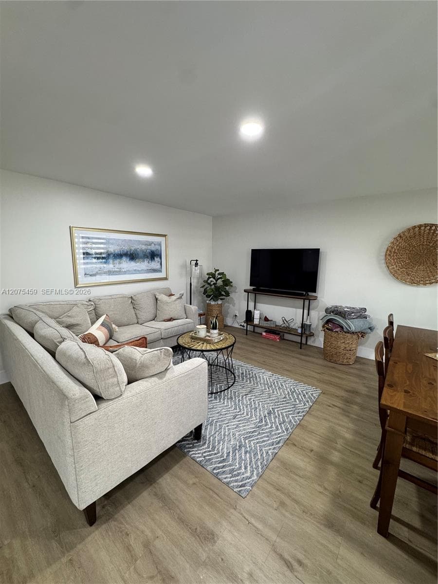 BAY PLACE CONDO · #402 in Hallandale Beach - Photo 6