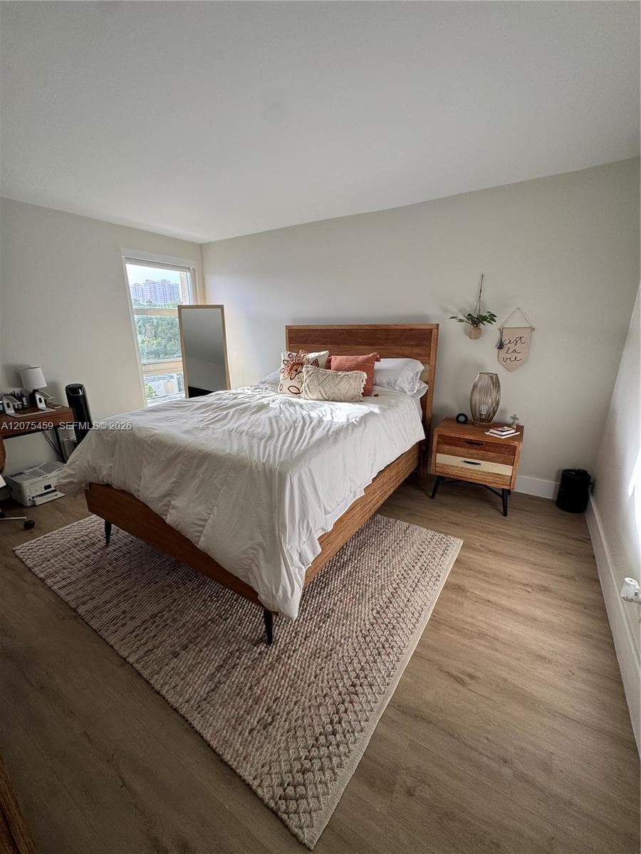 BAY PLACE CONDO · #402 in Hallandale Beach - Photo 8
