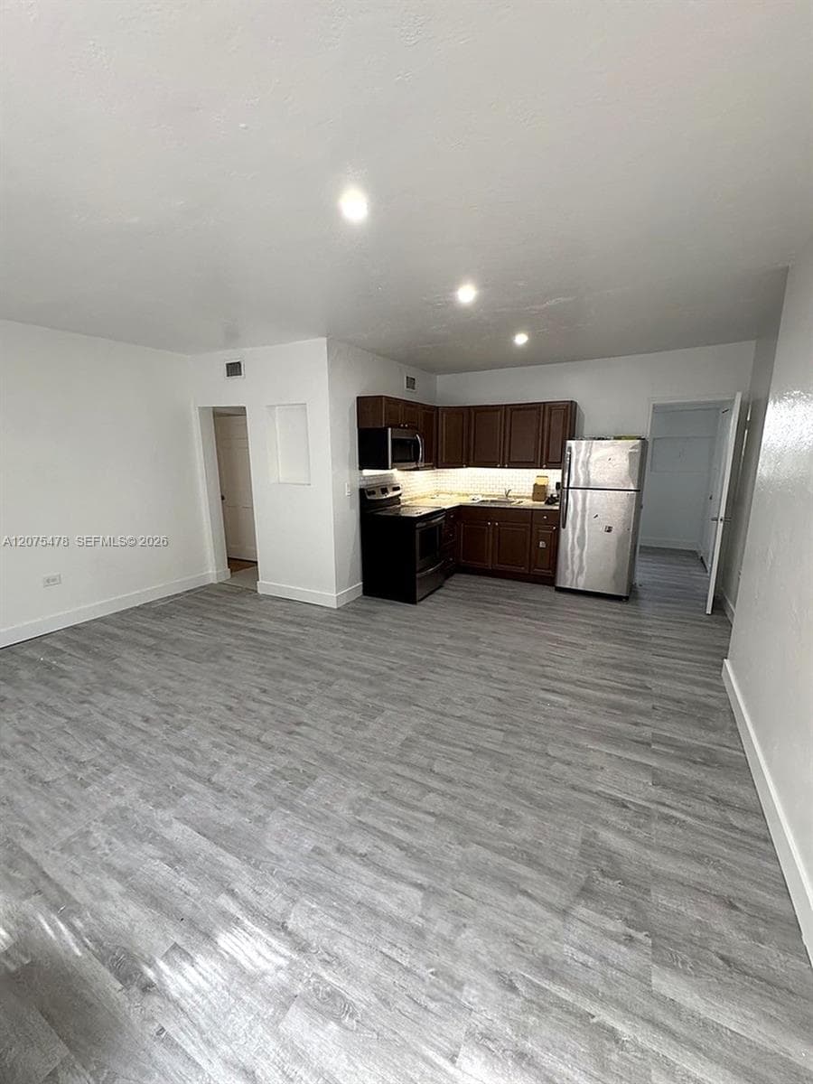 ARBAH CONDO · #2 in Miami Beach - Photo 4