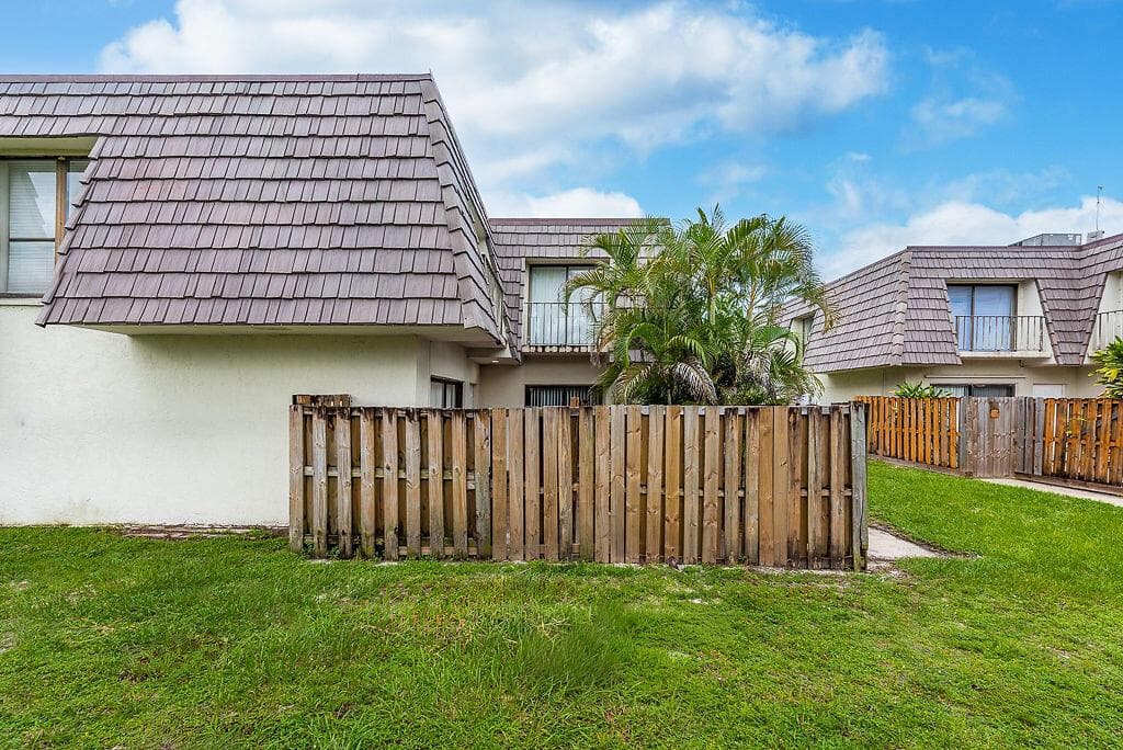 1719NCongressAve.WPB-3