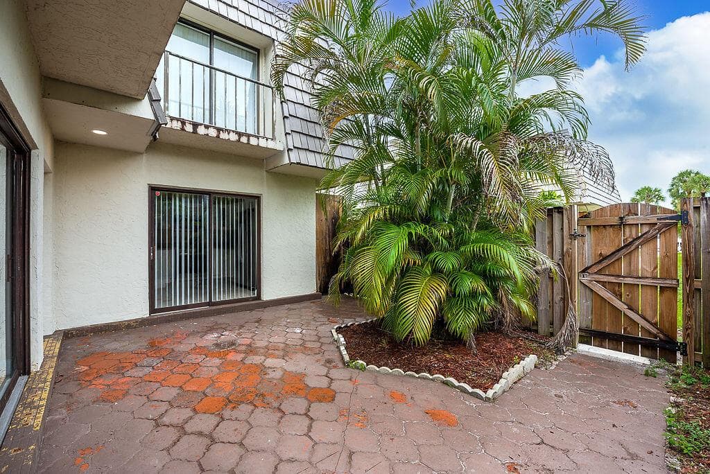 1719NCongressAve.WPB-29