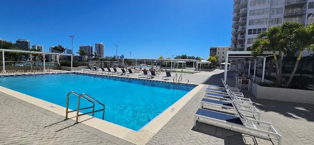 DEL PRADO MARINA · #1903 in Aventura - Photo 21