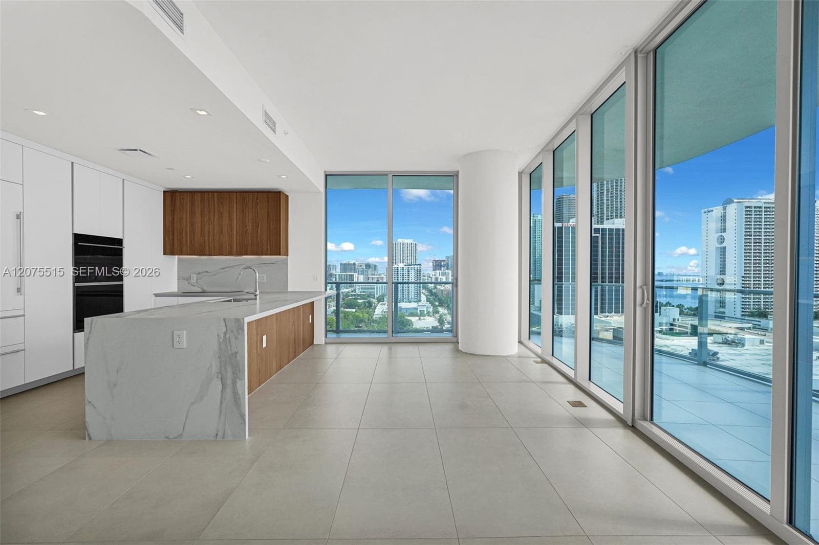 Casa Bella · #1706 in Miami - Photo 6
