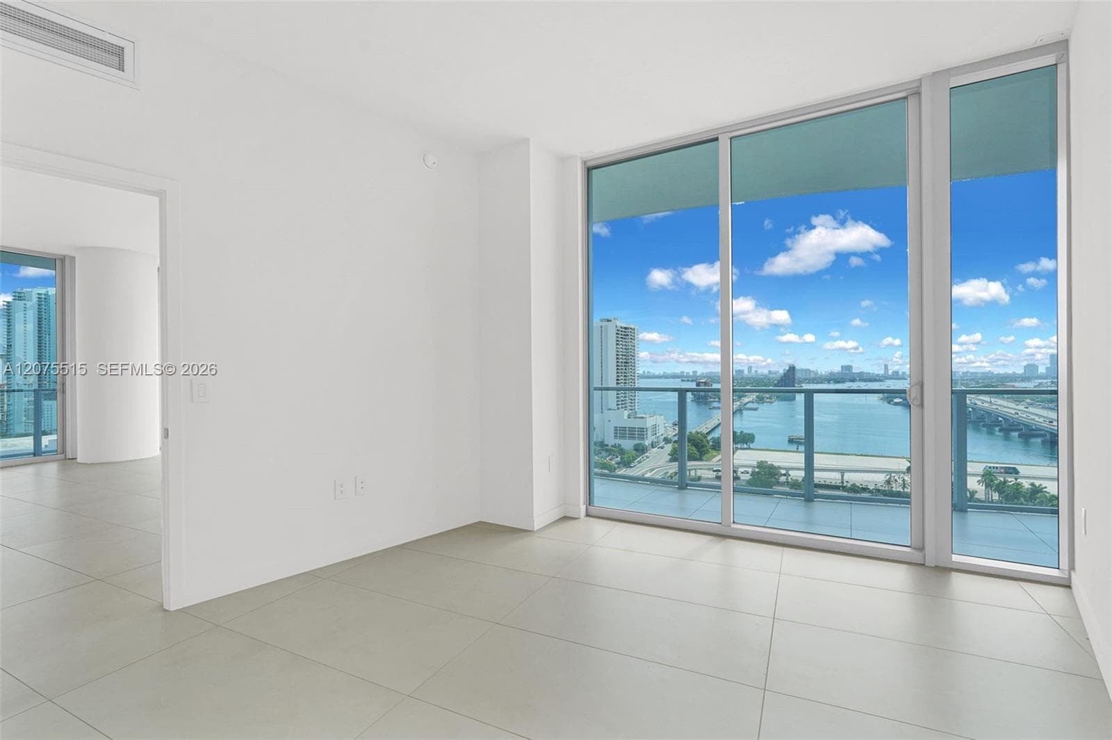Casa Bella · #1706 in Miami - Photo 11