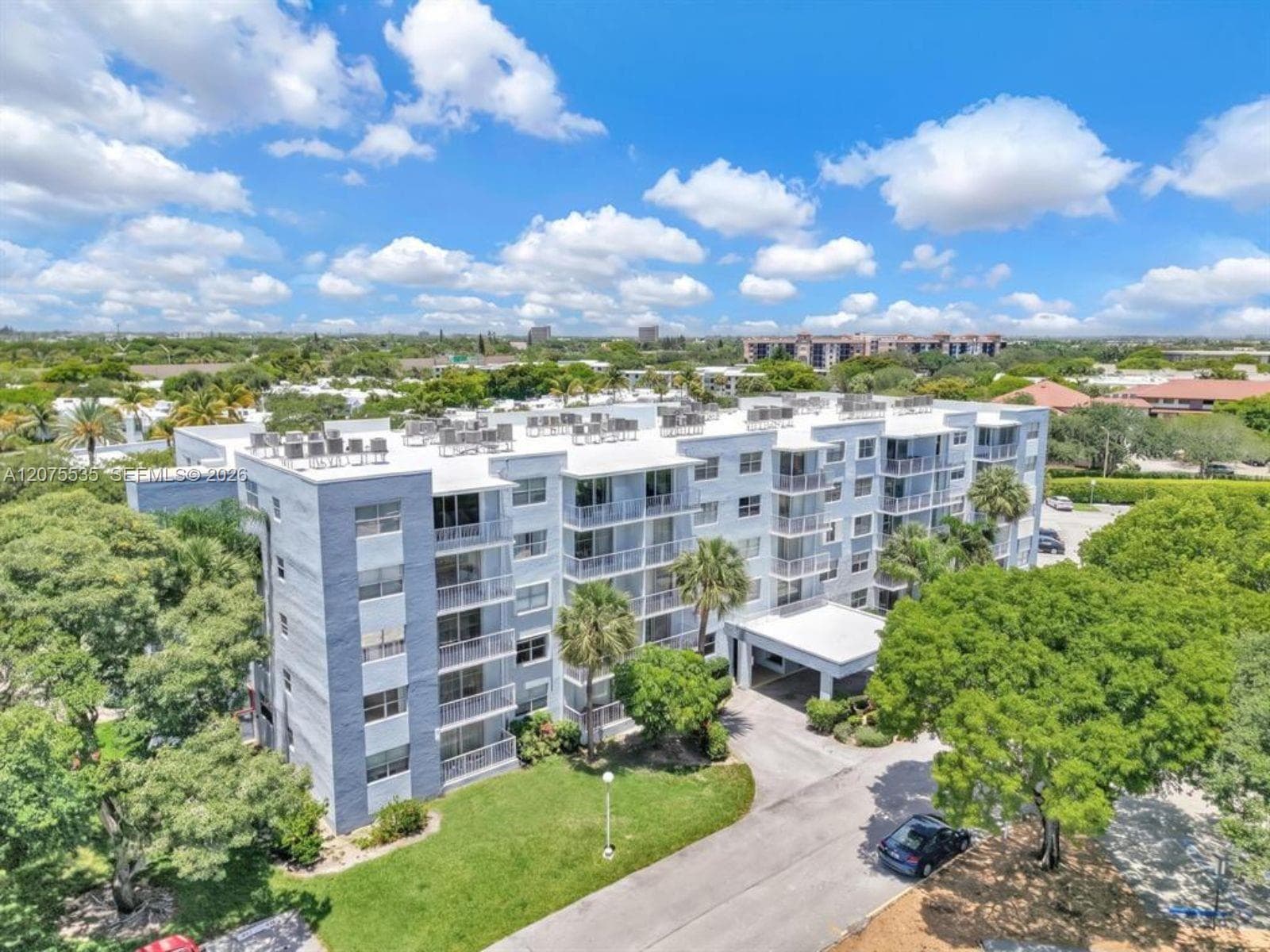 The Lands of President · #3I in West Palm Beach - Photo 2