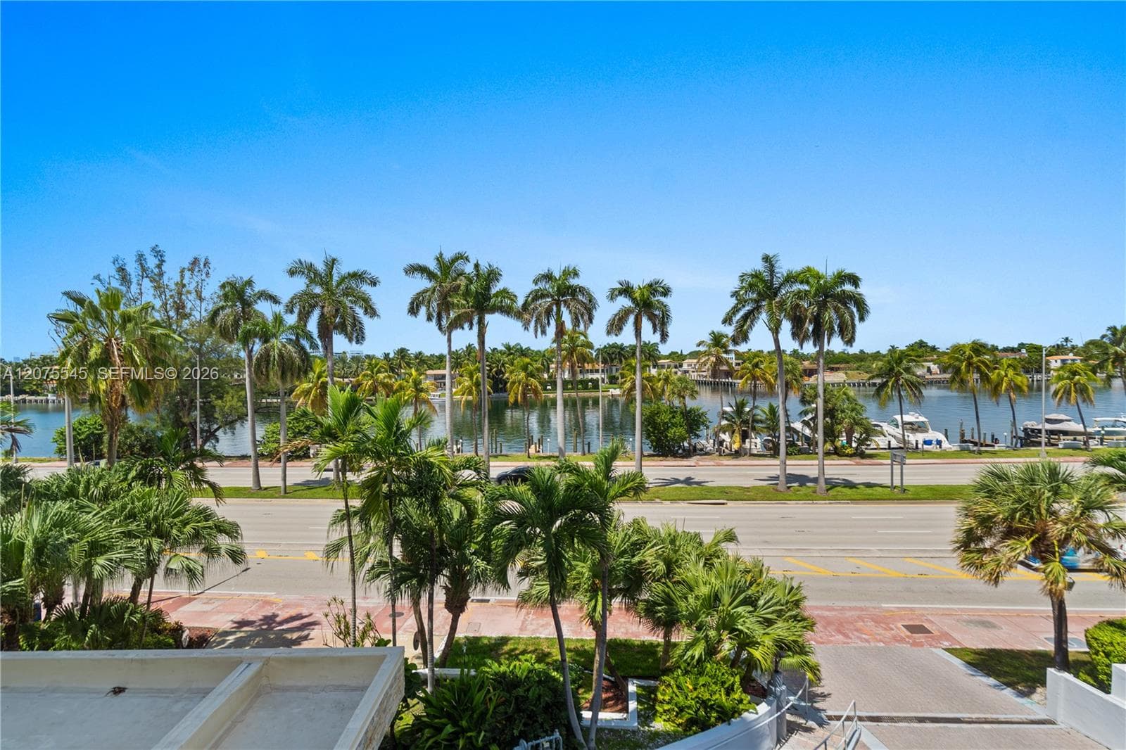 THE CARRIAGE CLUB SOUTH · #3B in Miami Beach - Photo 5