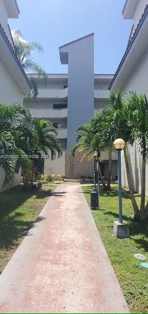 Verabella · #F-306 in Miami - Photo 2