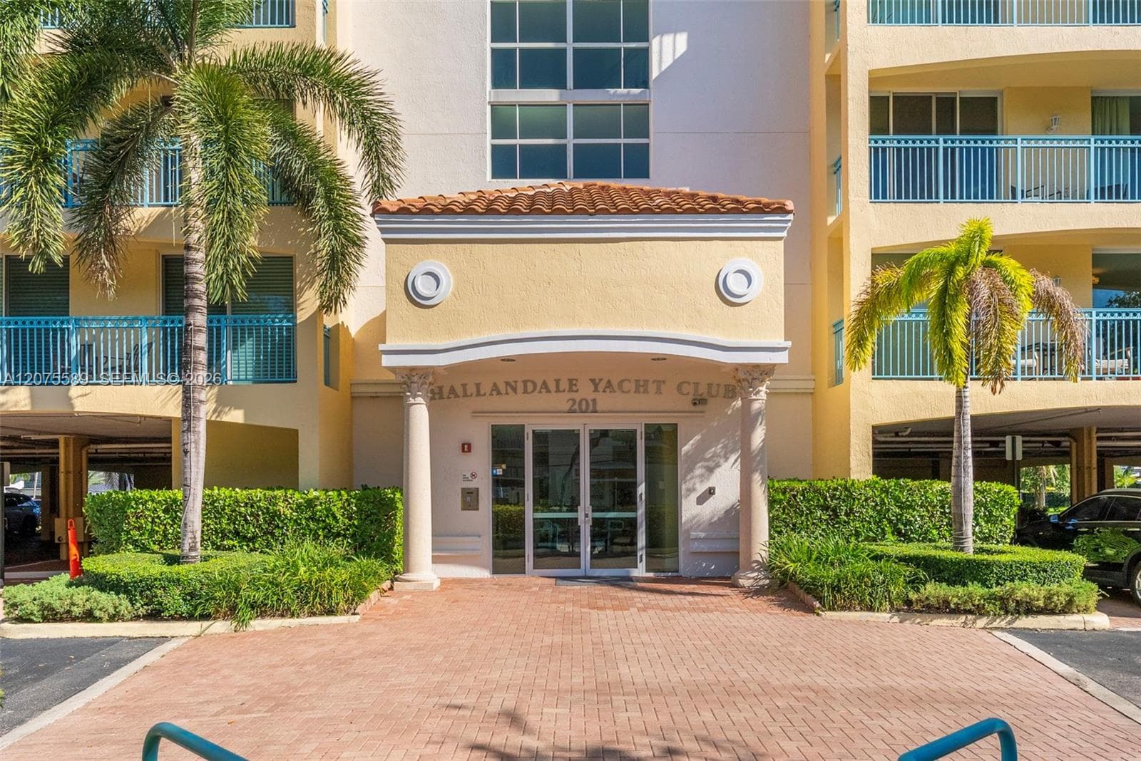 Hallandale Yacht Club · #505 in Hallandale Beach - Photo 3