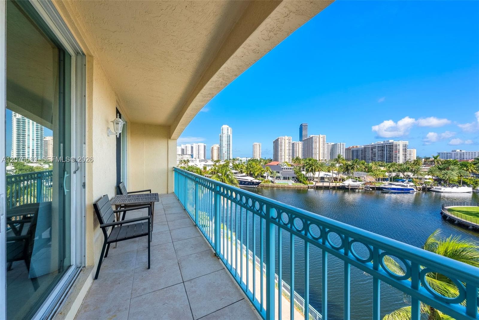 Hallandale Yacht Club · #505 in Hallandale Beach - Photo 15