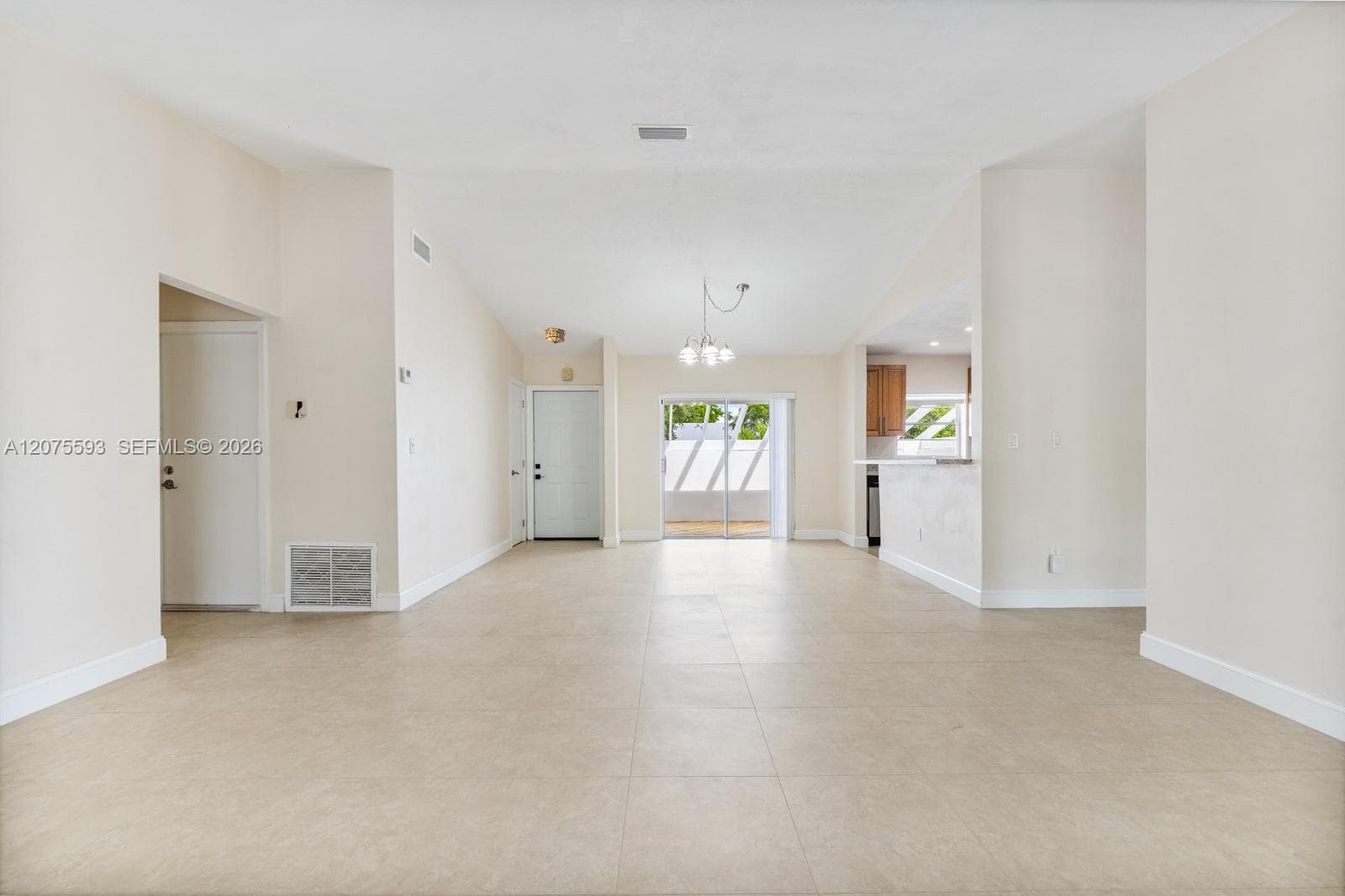 Living Room/Dining Area