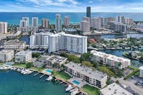LINDAL APTS CONDO · #401 in Hallandale Beach - Photo 7