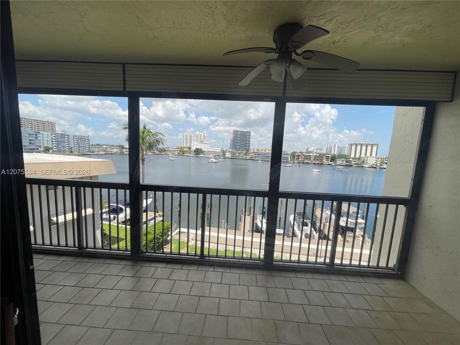 LINDAL APTS CONDO · #401 in Hallandale Beach - Photo 34