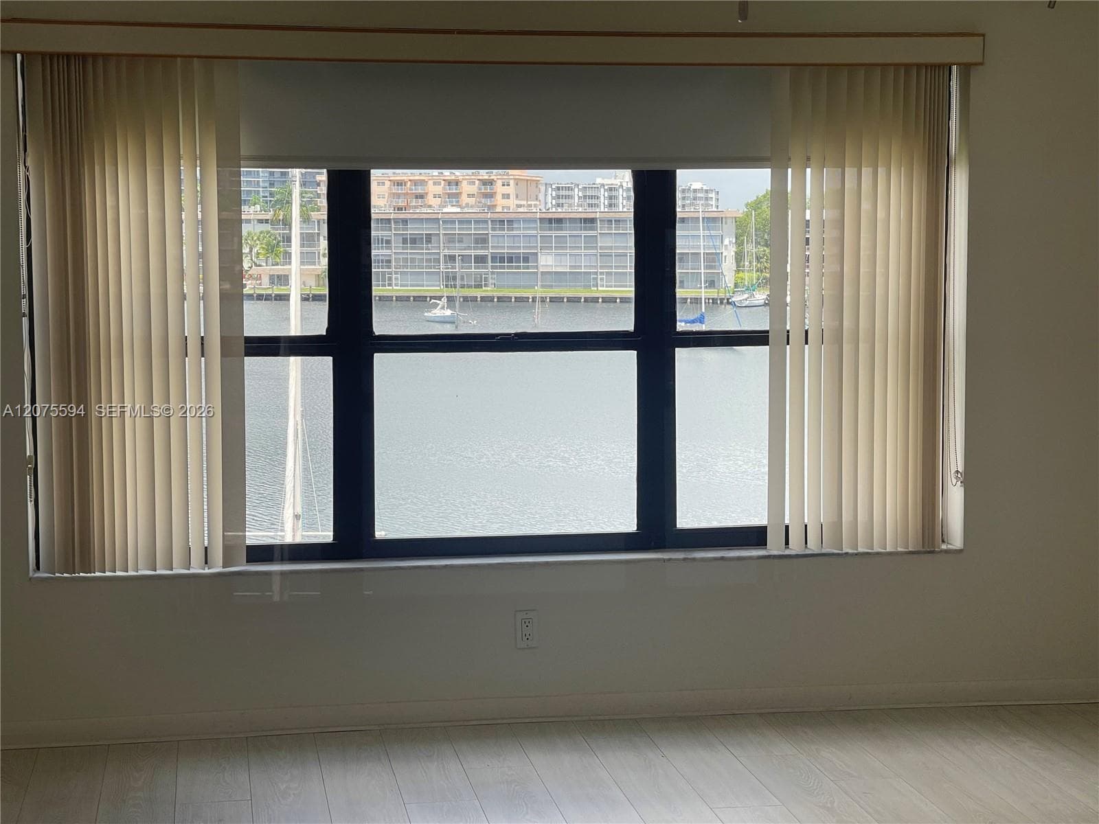 LINDAL APTS CONDO · #401 in Hallandale Beach - Photo 18