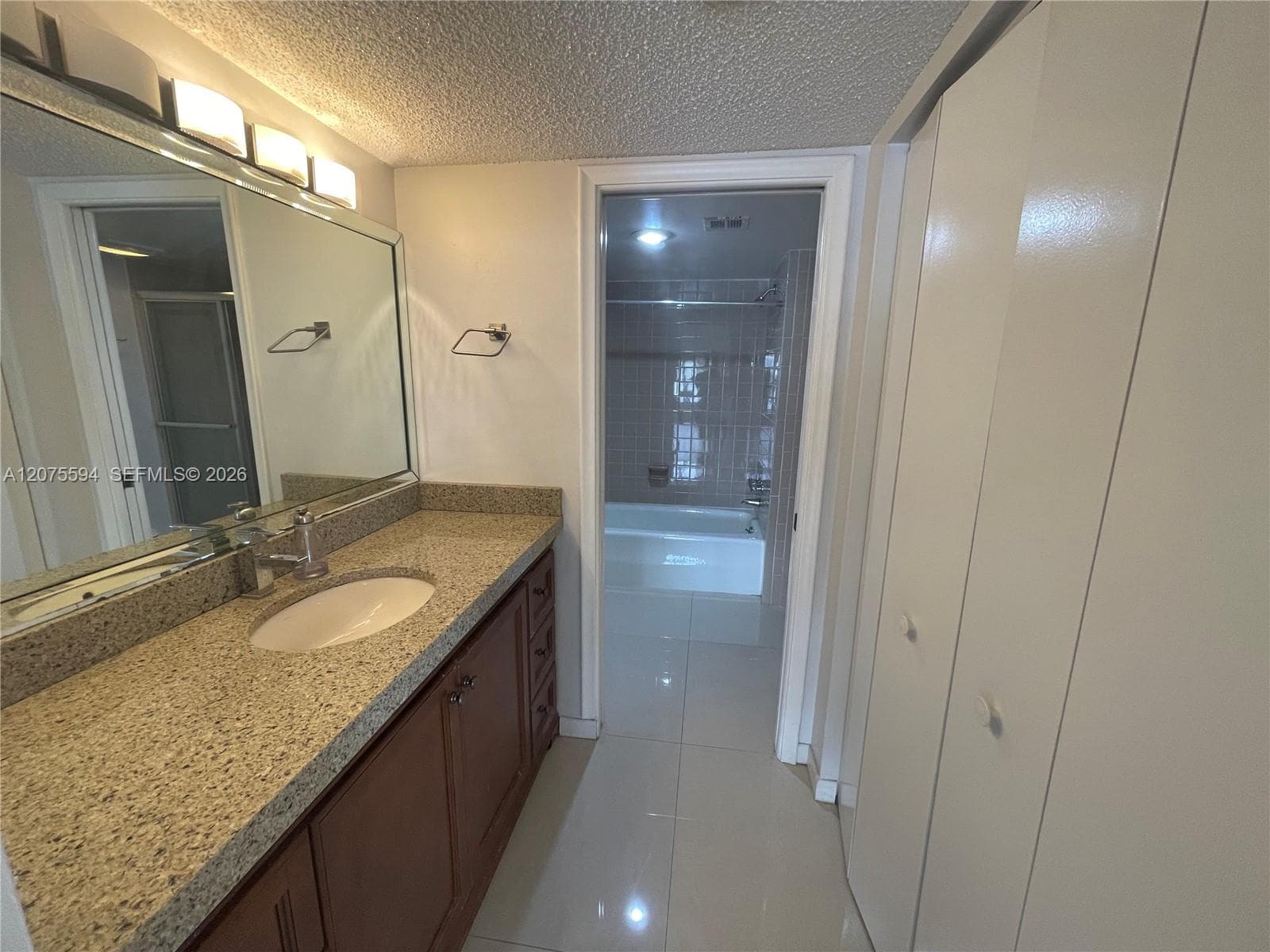 LINDAL APTS CONDO · #401 in Hallandale Beach - Photo 15