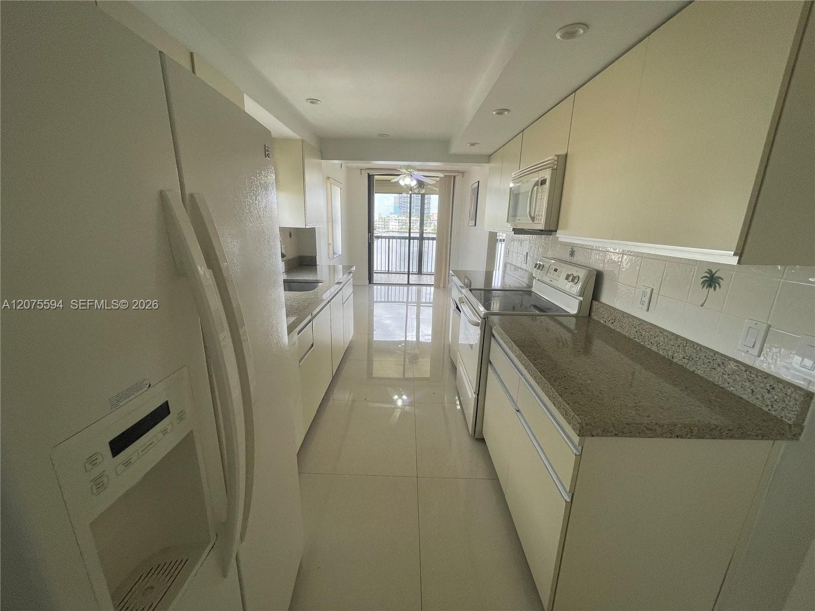 LINDAL APTS CONDO · #401 in Hallandale Beach - Photo 29