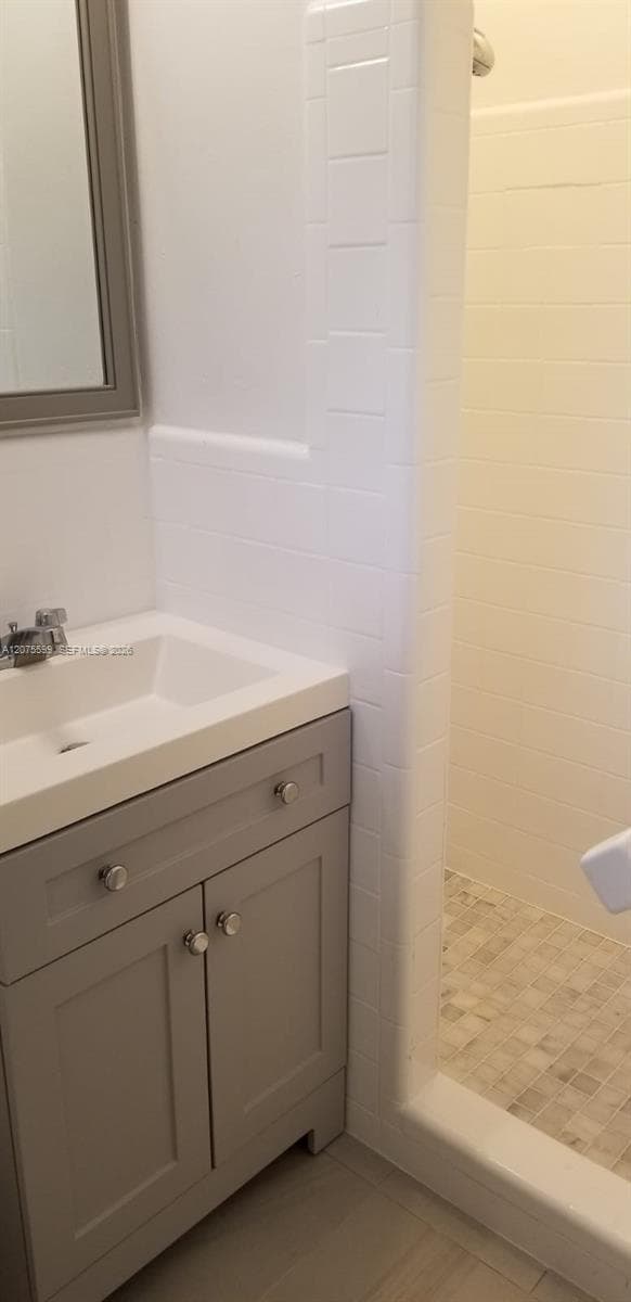 702 Tibidabo Ave photo 6