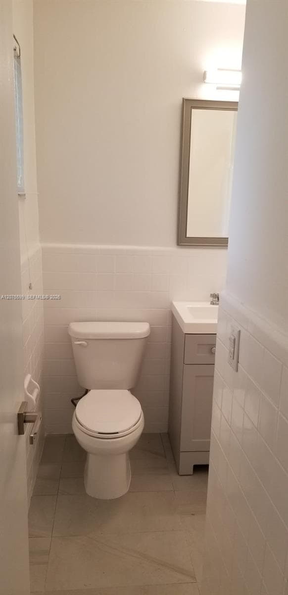 702 Tibidabo Ave photo 7