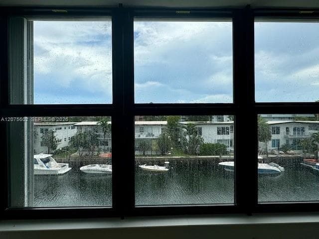 CRISTAL SHORES CONDO · #15 in North Miami Beach - Photo 6