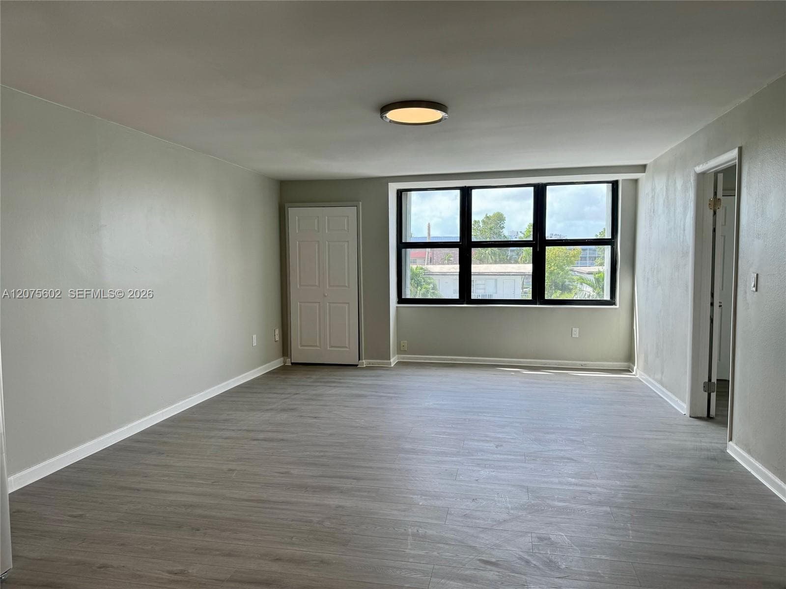 CRISTAL SHORES CONDO · #15 in North Miami Beach - Photo 12