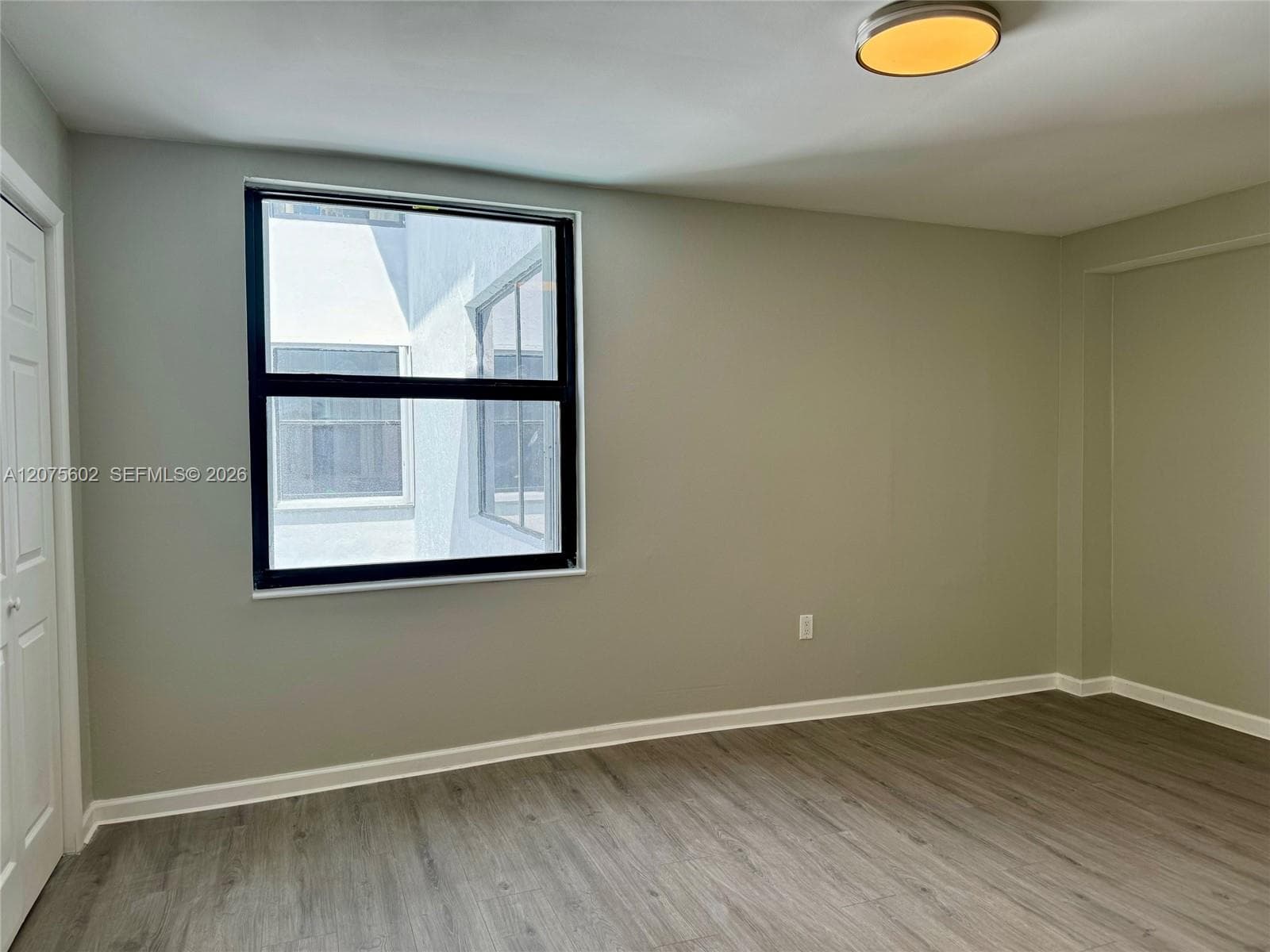 CRISTAL SHORES CONDO · #15 in North Miami Beach - Photo 9