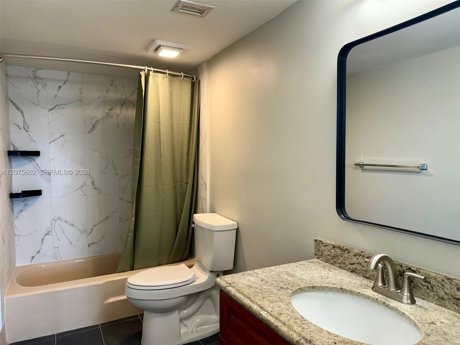 CRISTAL SHORES CONDO · #15 in North Miami Beach - Photo 10