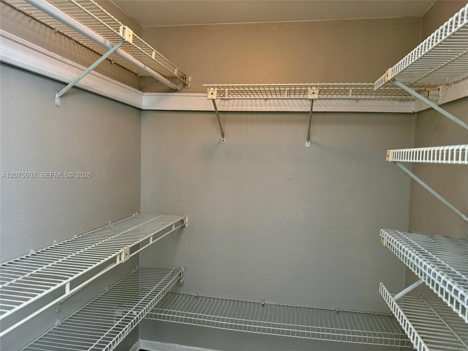 CRISTAL SHORES CONDO · #15 in North Miami Beach - Photo 8