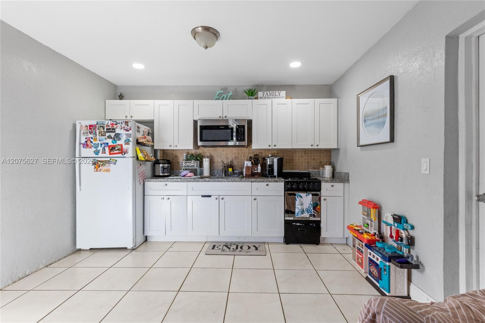 Studio kitchen