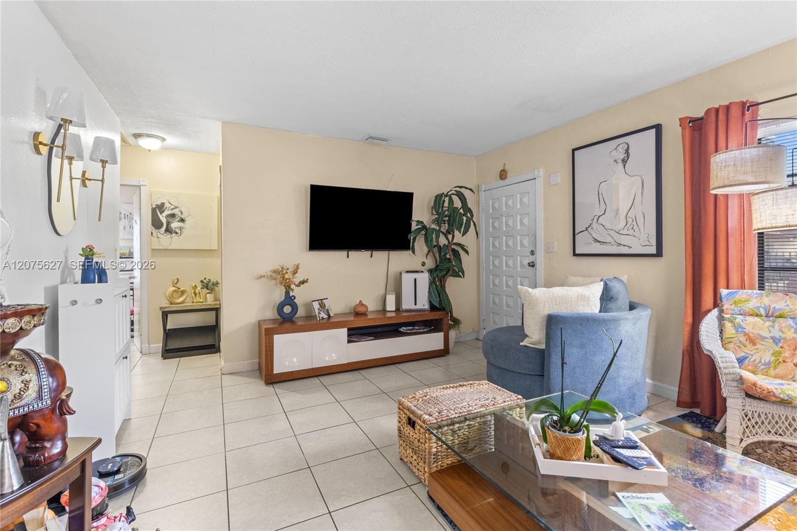 755 Harem Ave photo 4