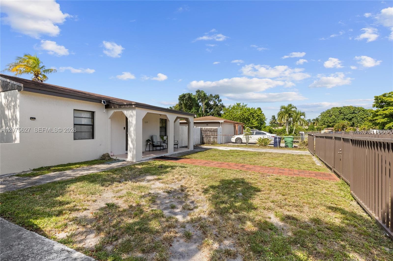 755 Harem Ave photo 8