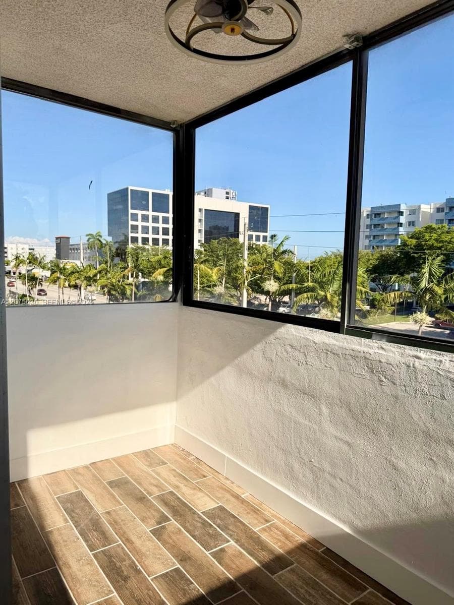 HALF MOON TOWERS CONDO · #413 in Miami - Photo 14