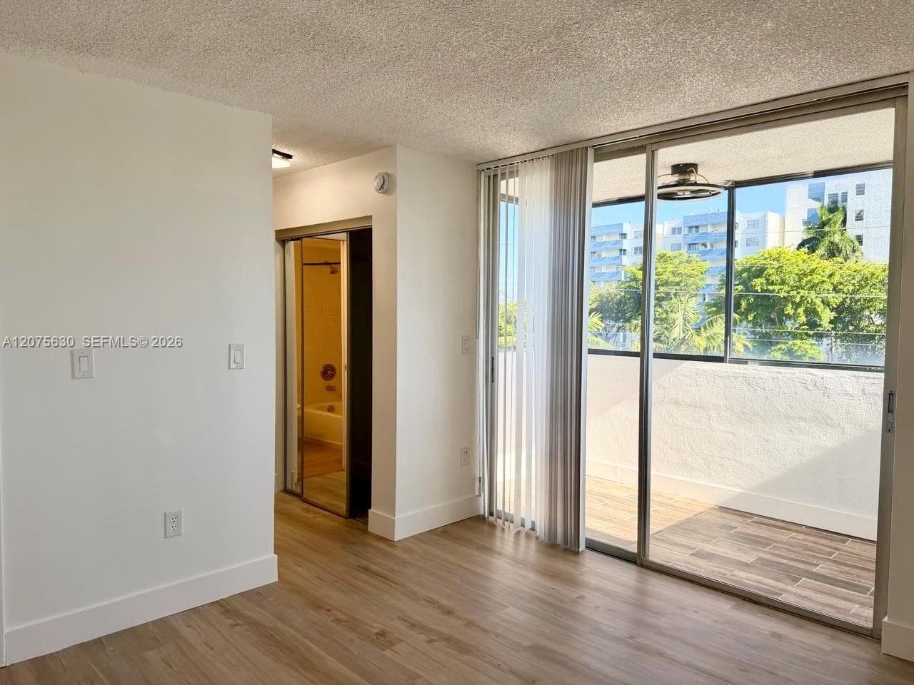 HALF MOON TOWERS CONDO · #413 in Miami - Photo 21
