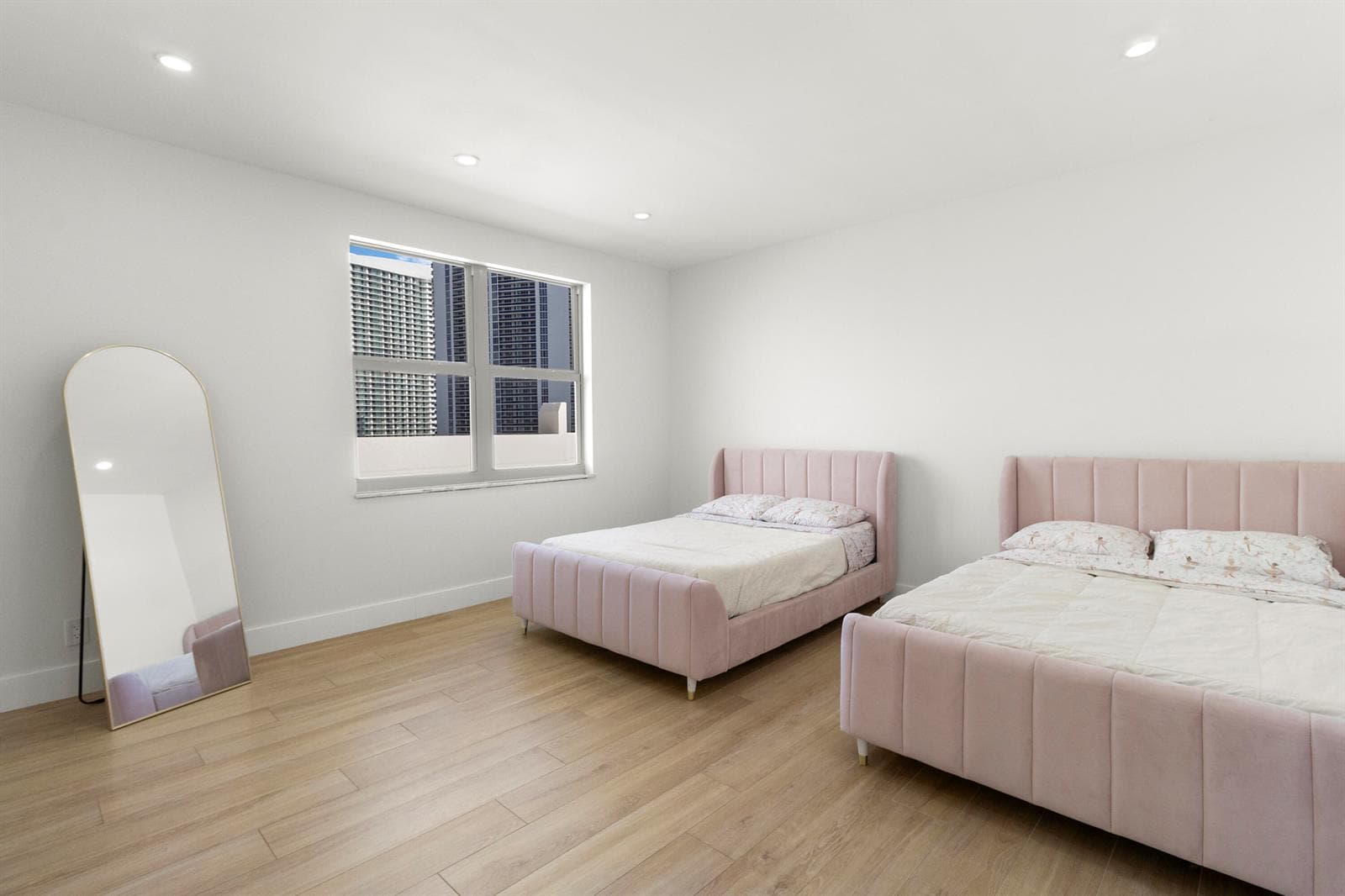 Guest bedroom 2