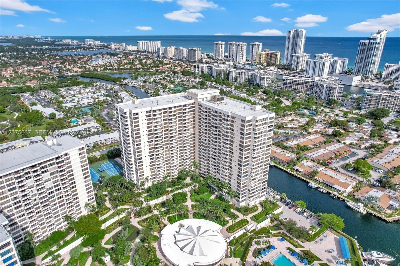 OLYMPUS CONDO · #521 in Hallandale Beach - Photo 43