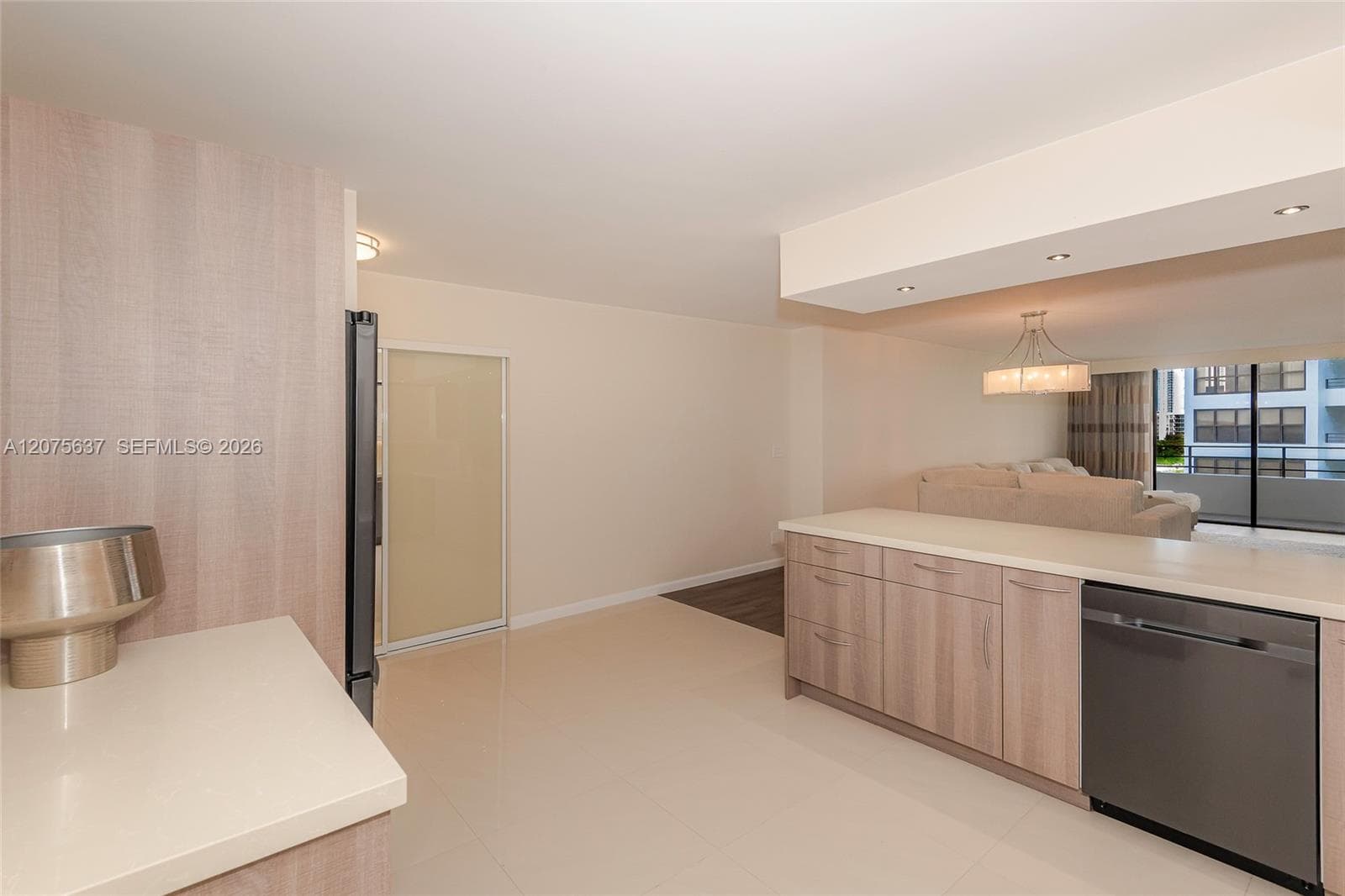 OLYMPUS CONDO · #521 in Hallandale Beach - Photo 4